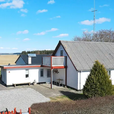 10 Person In Thyholm-by Traum *